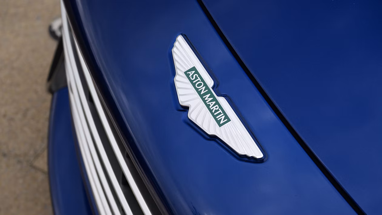 Aston Martin Розкрите майбутнє: спортивний автомобіль і позашляховик наступного покоління представлені в нових зображеннях