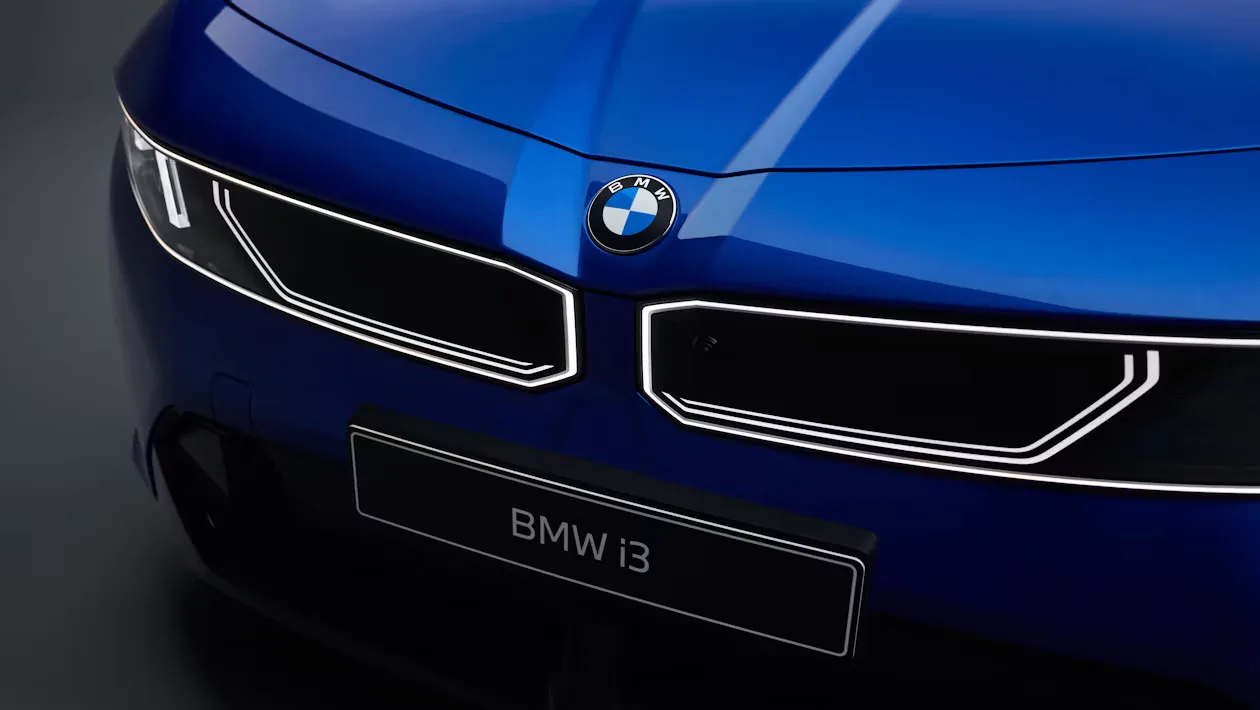 تم الكشف عن BMW i3 الجديد لـ 2026 – الصور الأولى
