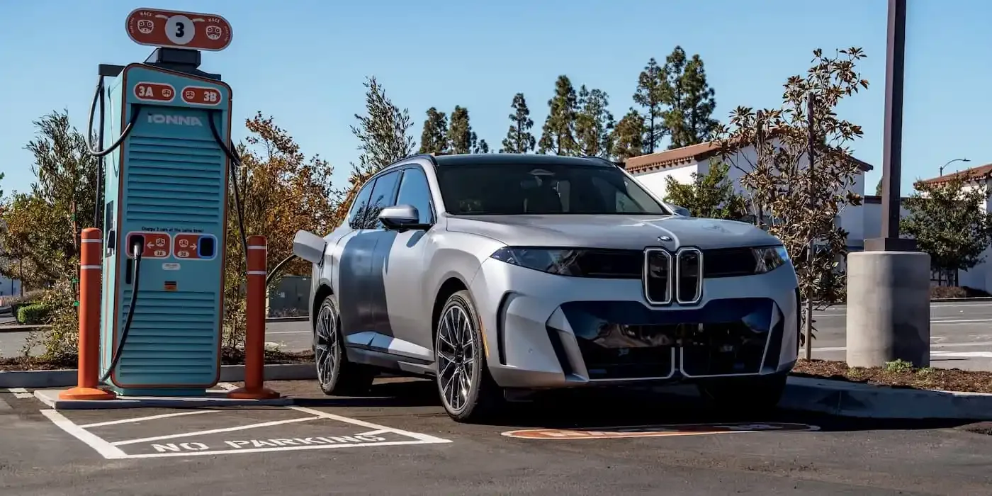 Noul BMW iX5 vine cu îmbunătățiri majore față de predecesorul său X5