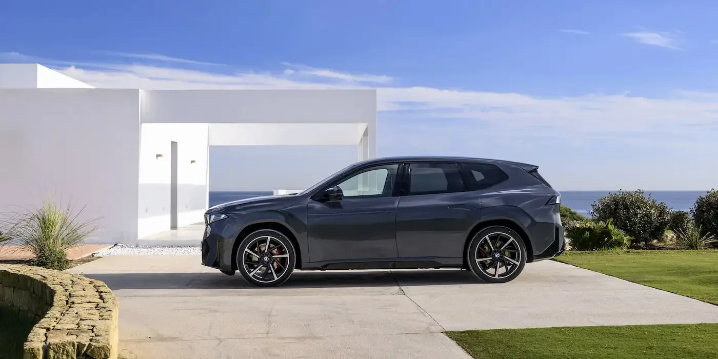 BMW i3 излиза с близо $80 на месец по-евтин за лизинг от новия iX3, въпреки че струват еднакво