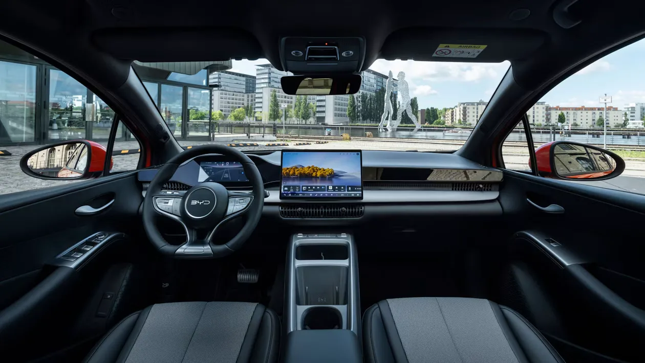 Новый BYD Dolphin G 2026 - первые фотографии