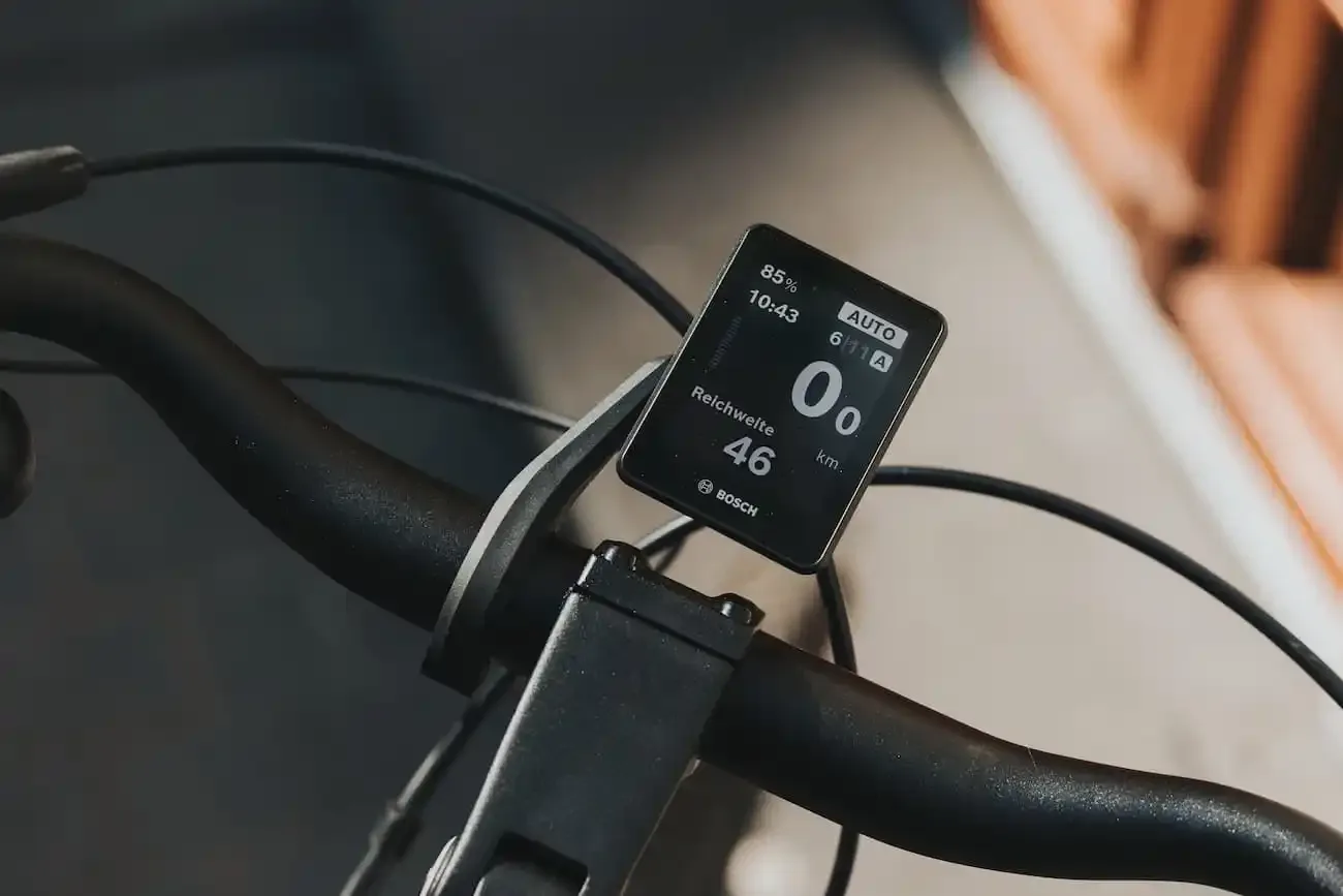 Bosch își actualizează popularul motor pentru e-bike-uri Active Line Plus cu mai multă putere și o greutate redusă