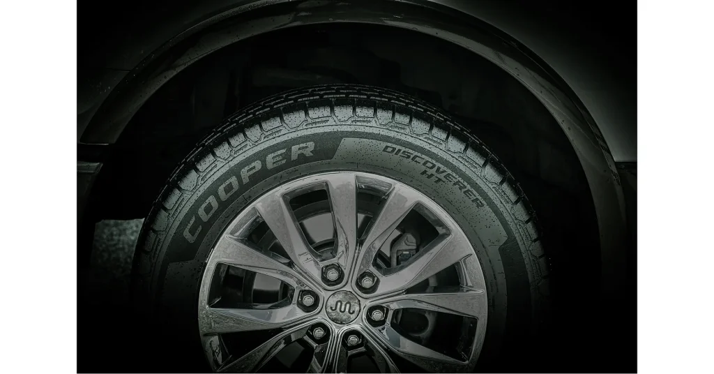Cooper Tires lansează noua anvelopă mixtă Discoverer HT
