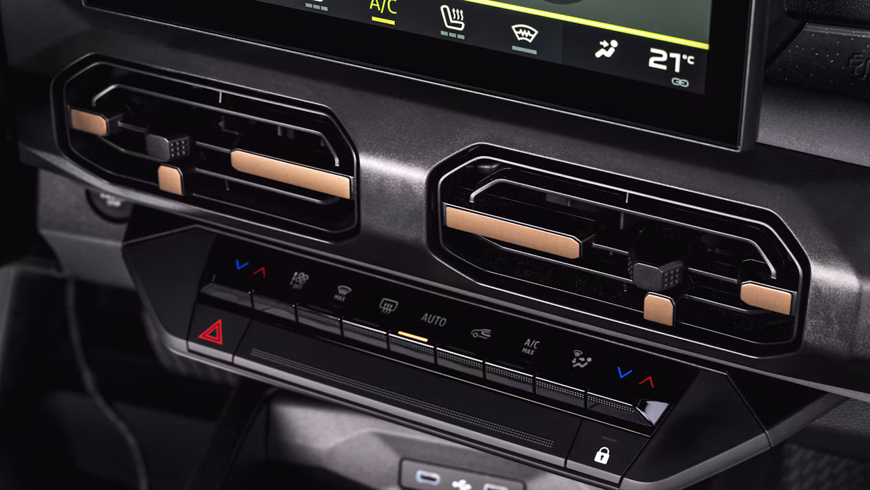 New Dacia Striker 2026 - Pictures
