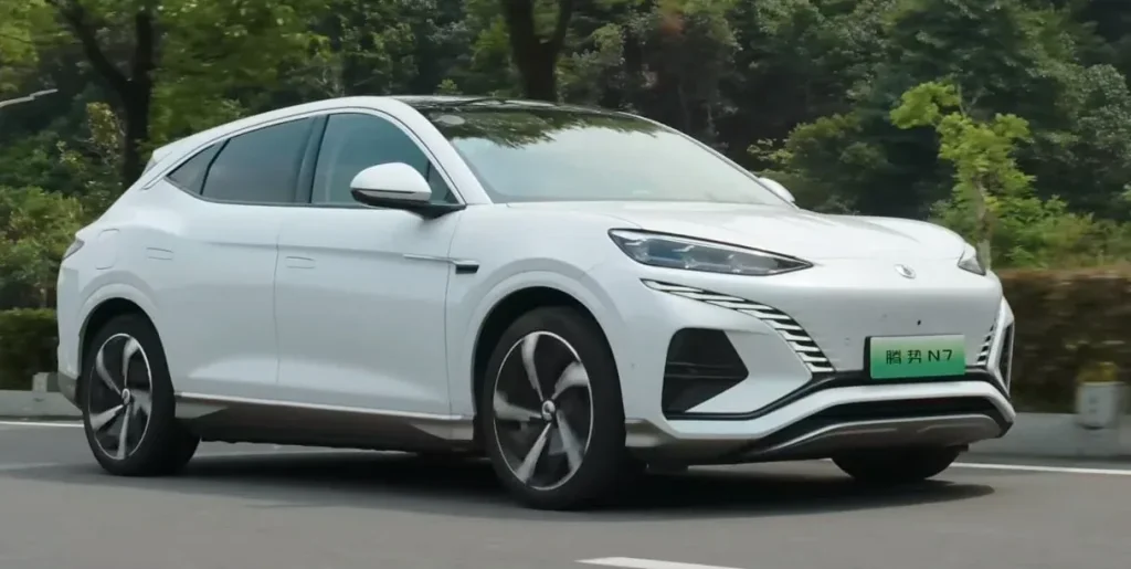 Denza (BYD) introduce un mod Sentry cu consum redus pe SUV-ul N7, scos din producție