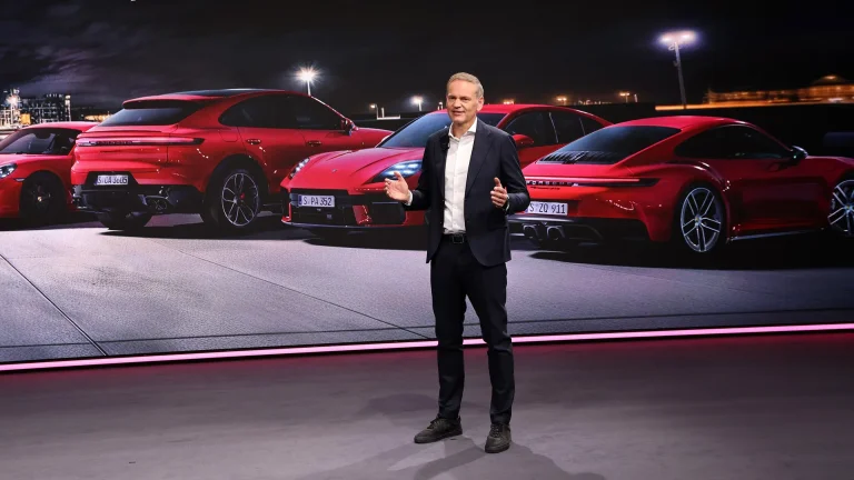 Майже 40% співробітників Porsche тепер отримують шестизначні зарплати