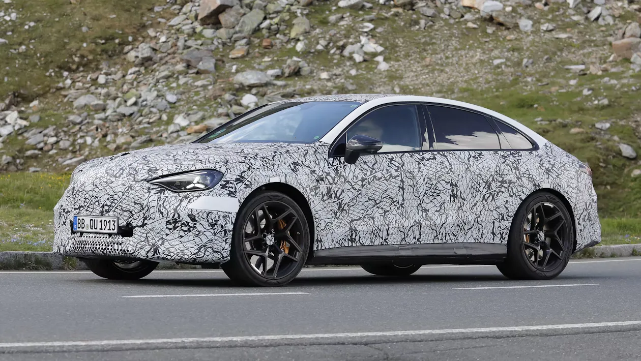 New Mercedes-AMG C 63 Electric spotted testing — first pictures