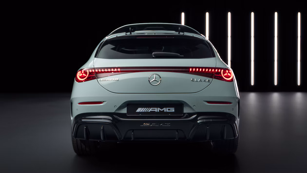 Nou Mercedes-AMG CLA 45 2026 — primele imagini