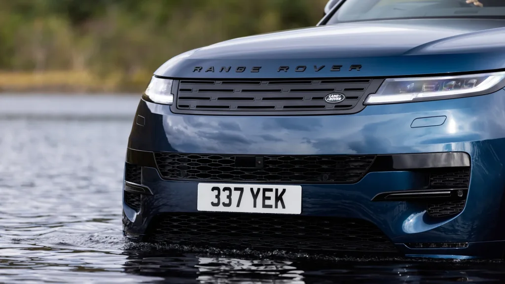 Range Rover Sport Electric Review: A Formidable Rival to the Porsche Cayenne