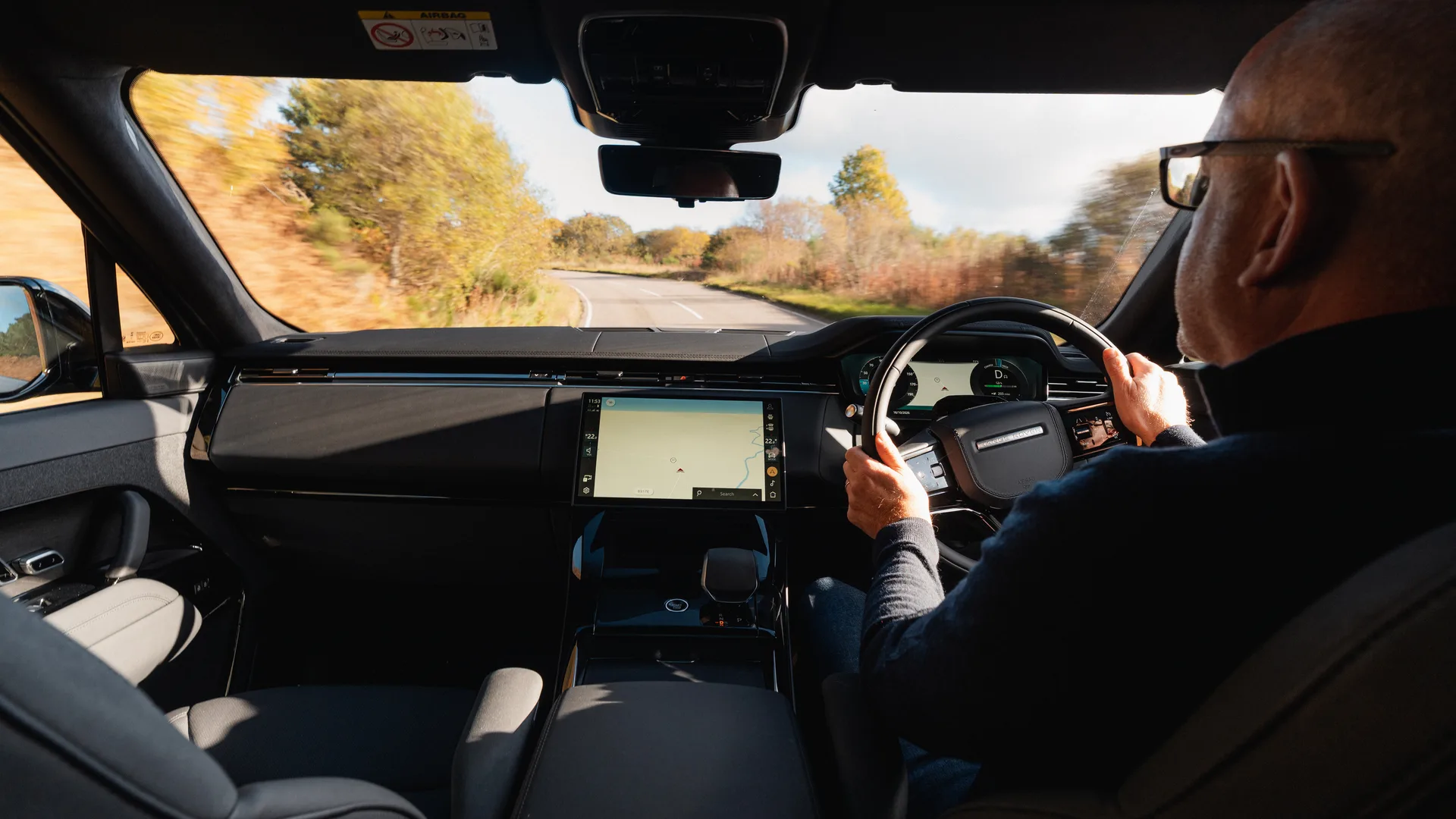 Range Rover Sport Electric Review: A Formidable Rival to the Porsche Cayenne