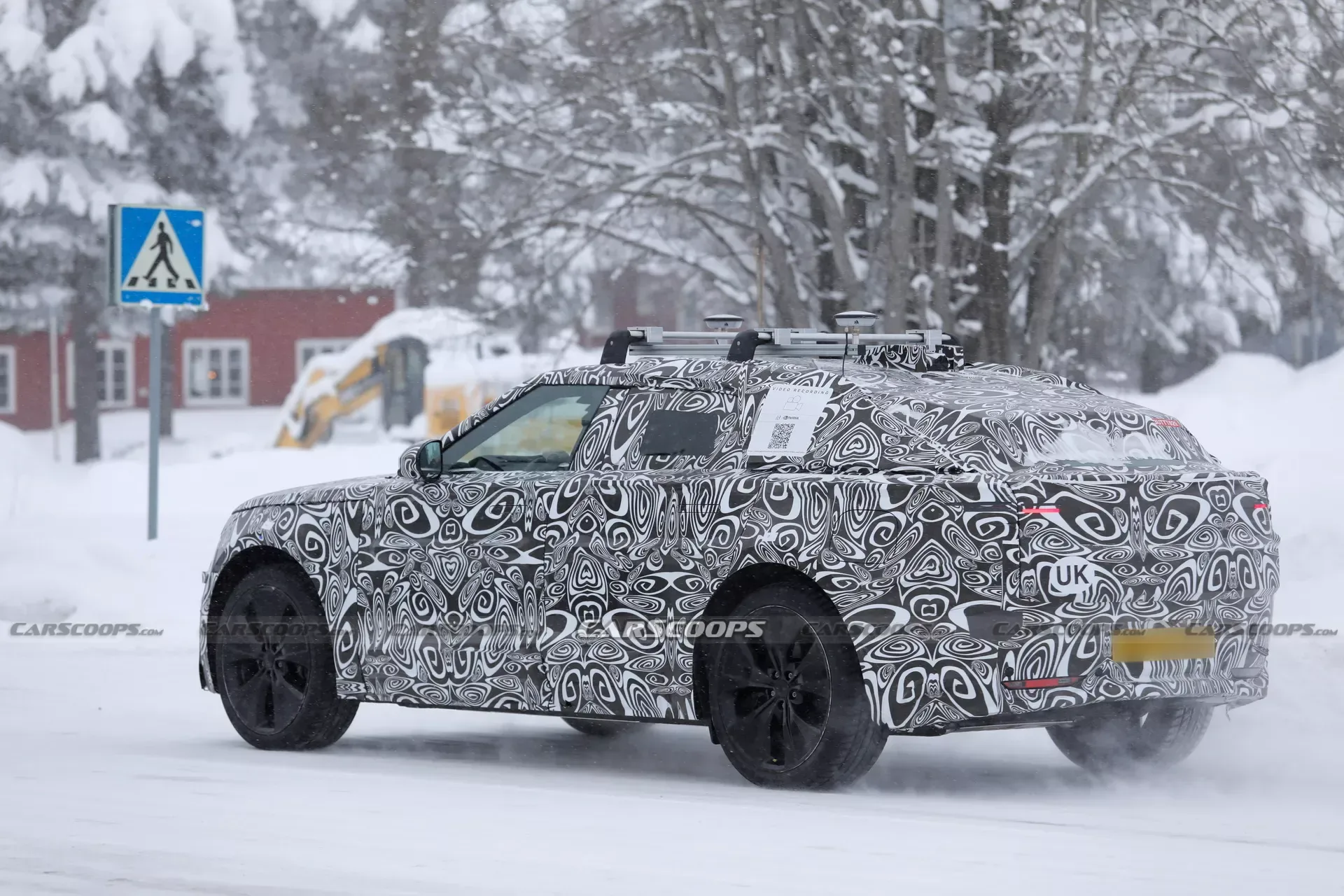 Range Rover’s Next-Gen Velar Morphs Into a Sedan, May Ditch the Rear Window