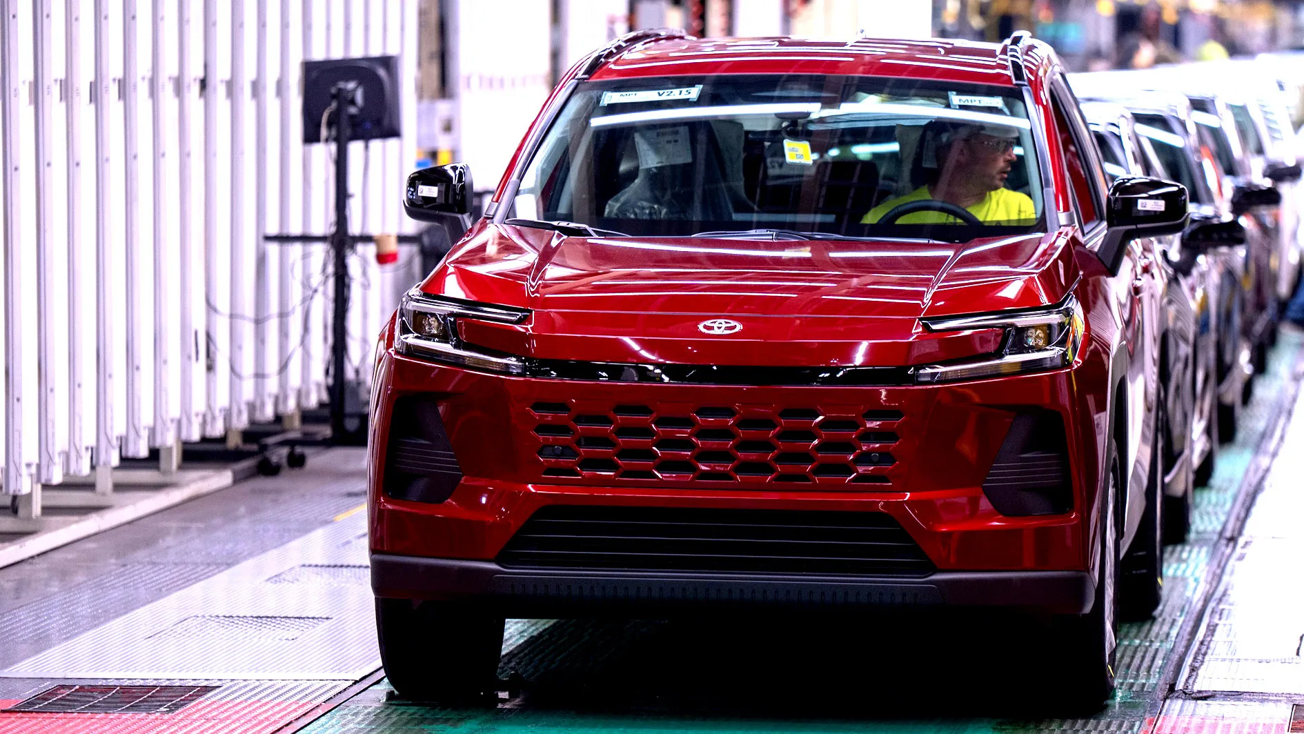 Toyota Slashes RAV4 Output as Dealers Burn Through Stock in Hours