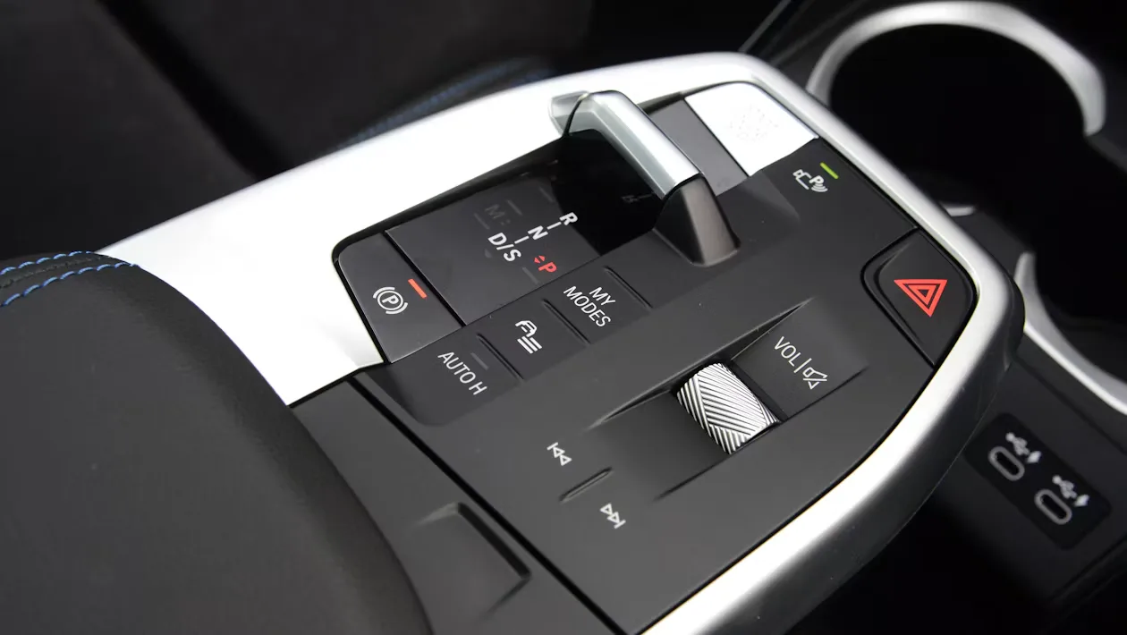 BMW X1 та iX1 (Mk3, 2022-дотепер): фотографії вживаних авто