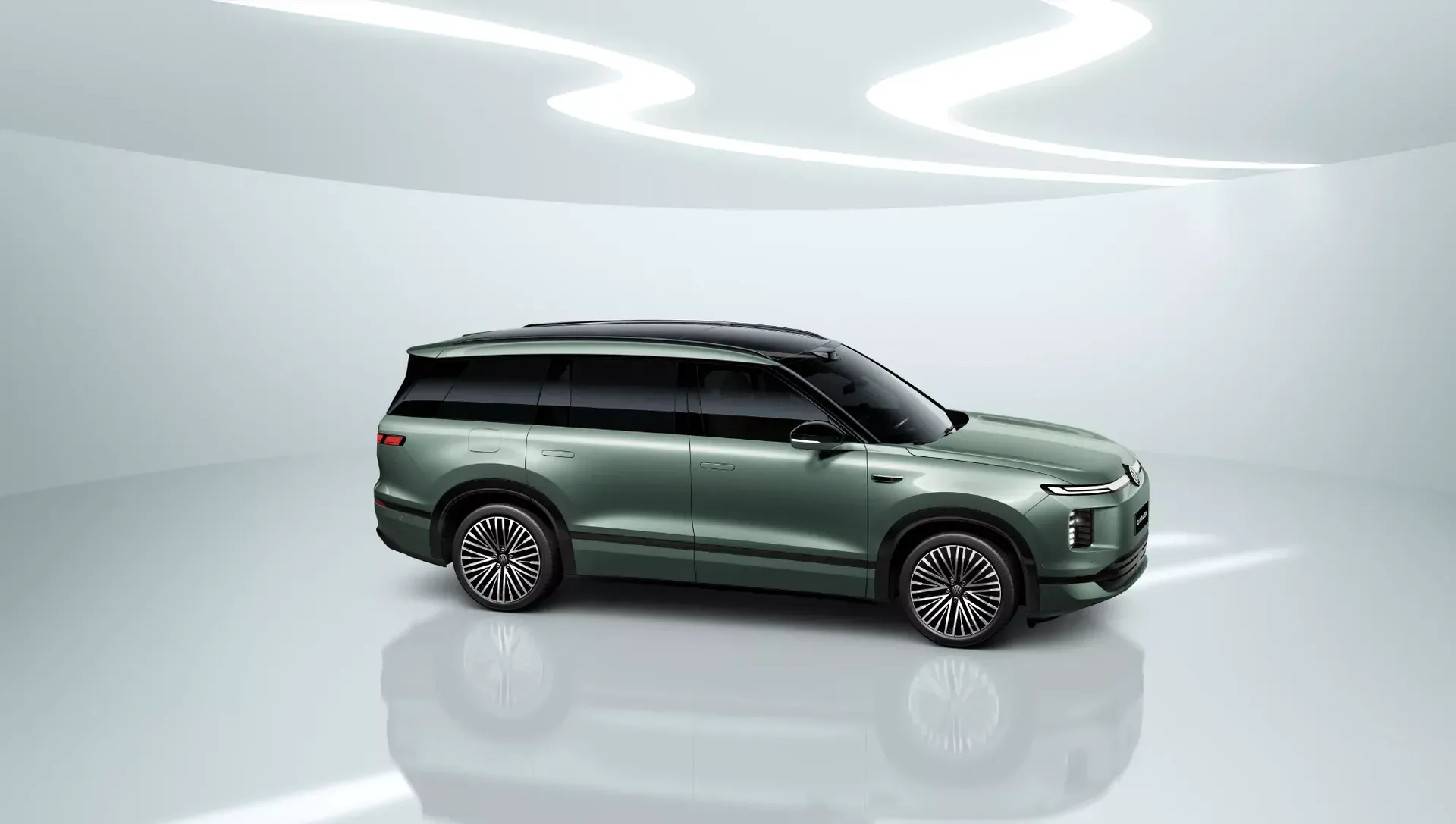 قد تقوم VW ببيع وحتى تصنيع سيارات صينية في أوروبا - ويعارض المدير المالي الخاص بها هذه الخطة