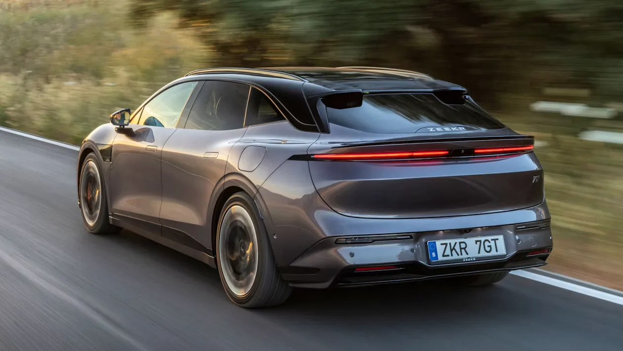 Разкрит нов Zeekr 7GT 2026 - Снимки