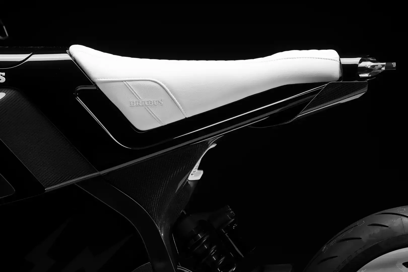 Primer vistazo al Brabus Urban E Fragment Edition: 10 unidades a $50,000