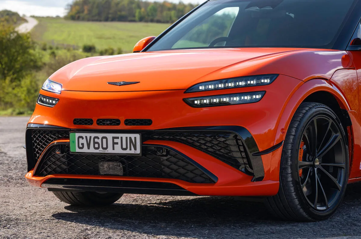 Genesis GV60 Magma: тест-драйв 641-сильного электрического кроссовера