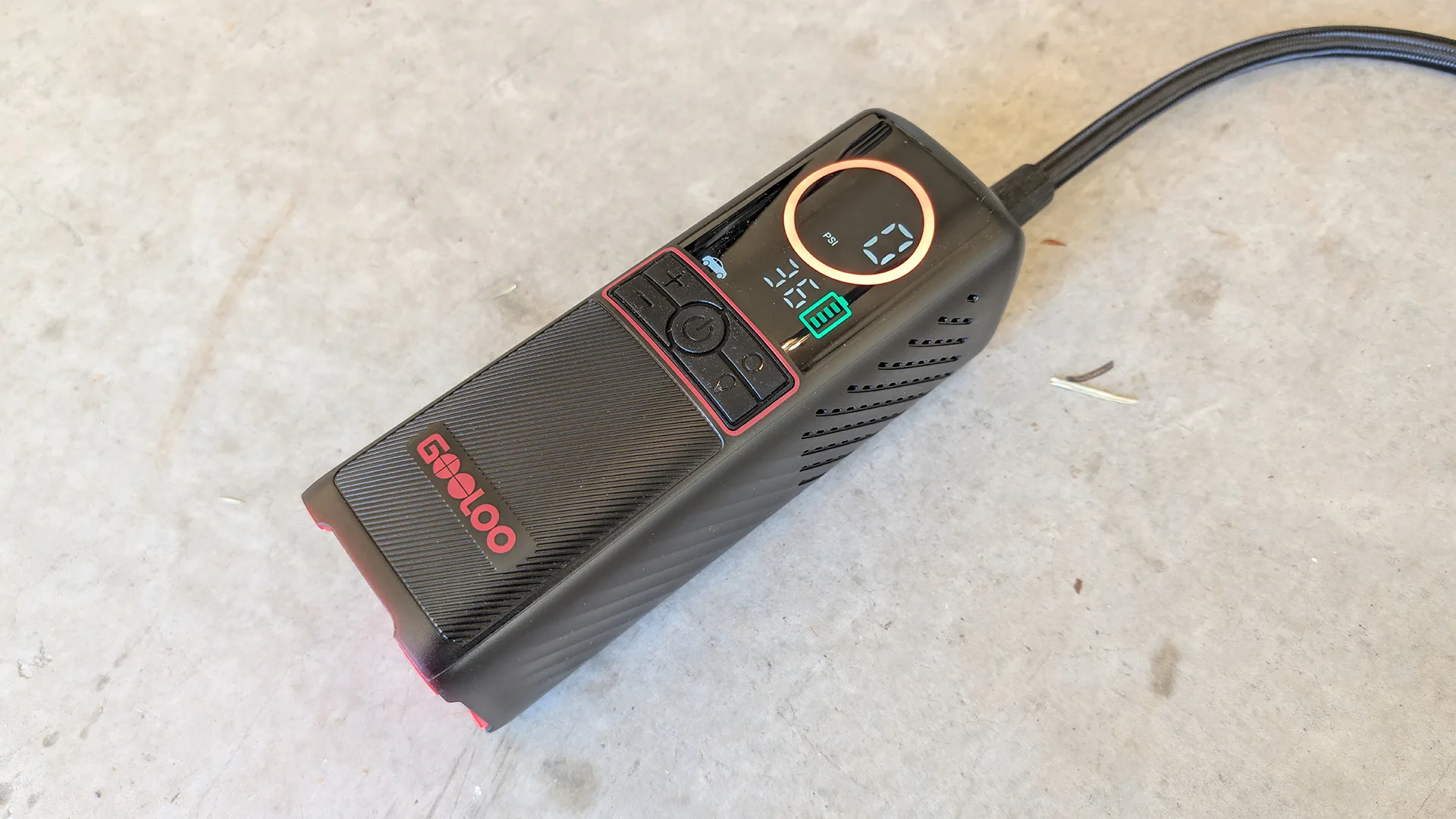 مراجعة منفاخ الإطارات المحمول GooLoo GT160