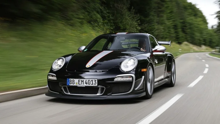 Почему шестицилиндровый двигатель Mezger Porsche настолько пуленепробиваемый