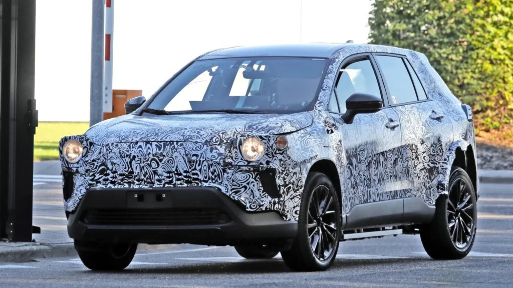 Toyota тества нова платформа за електромобили с каросерия на Corolla Cross