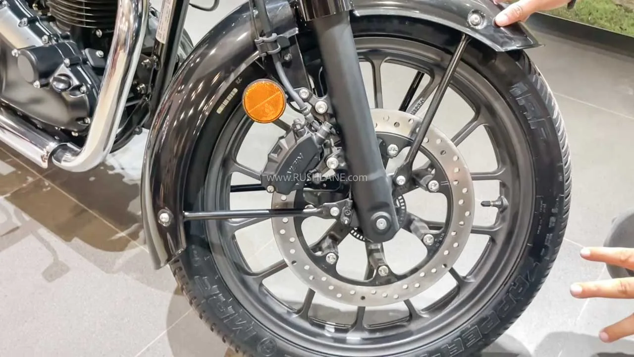 В Индии представили новый Honda CB350C Black Edition: что изменилось