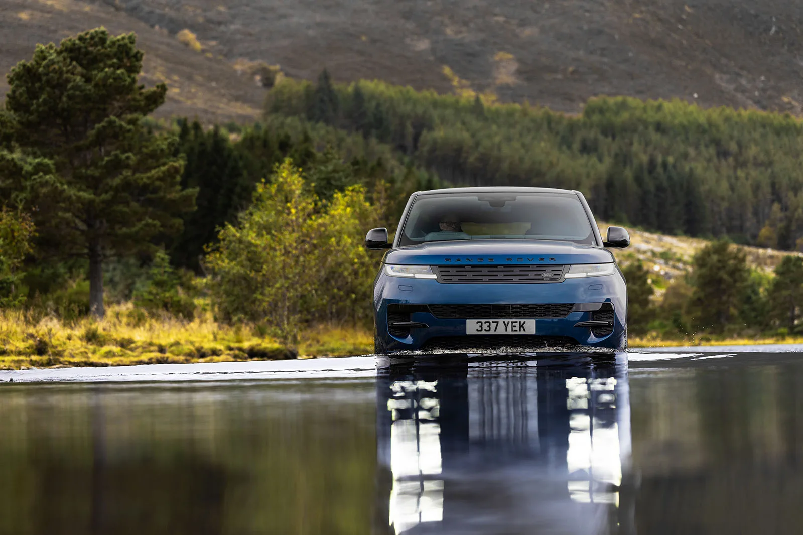 Range Rover Sport Electric: Истински пробив при електрическите SUV