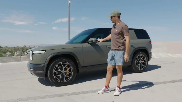 مالك Rivian R2 يشارك الإيجابيات والسلبيات بعد شهرين