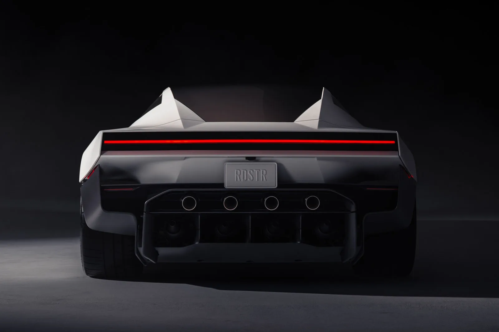 Tesla Roadster е представен като нов електрически хиперавтомобил – който може да лети