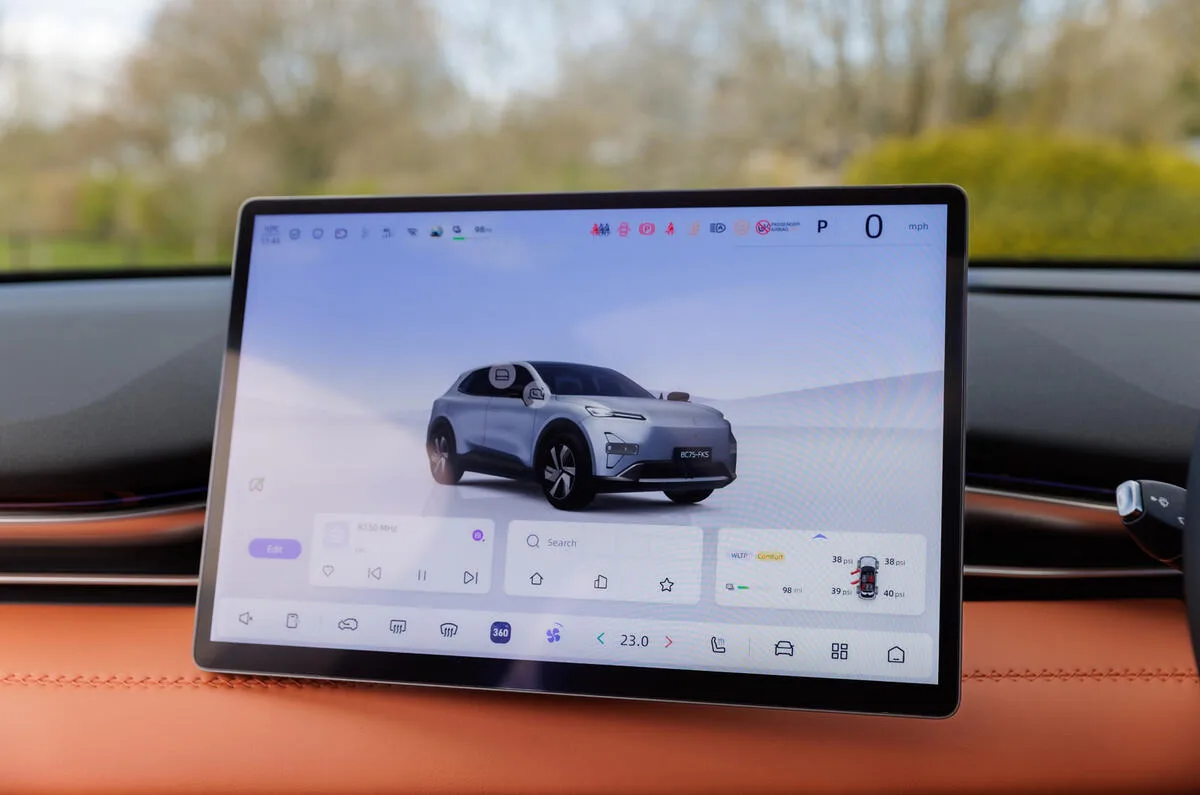 Тест-драйв Changan Deepal S05: проверяем новые версии EV и PHEV
