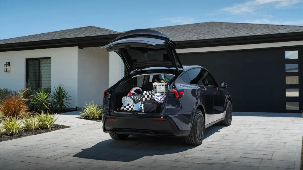 تسلا تقدم طراز Model Y Standard بمدى يبلغ 321 ميل