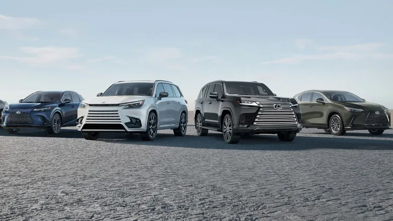 Какво всъщност означава „RX“ при Lexus RX 350?